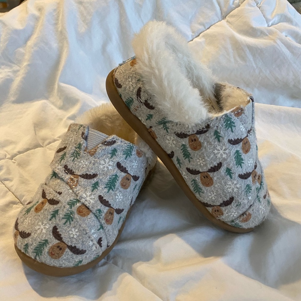 TOMS Baby Slippers Moose Snowflakes Pine Trees
